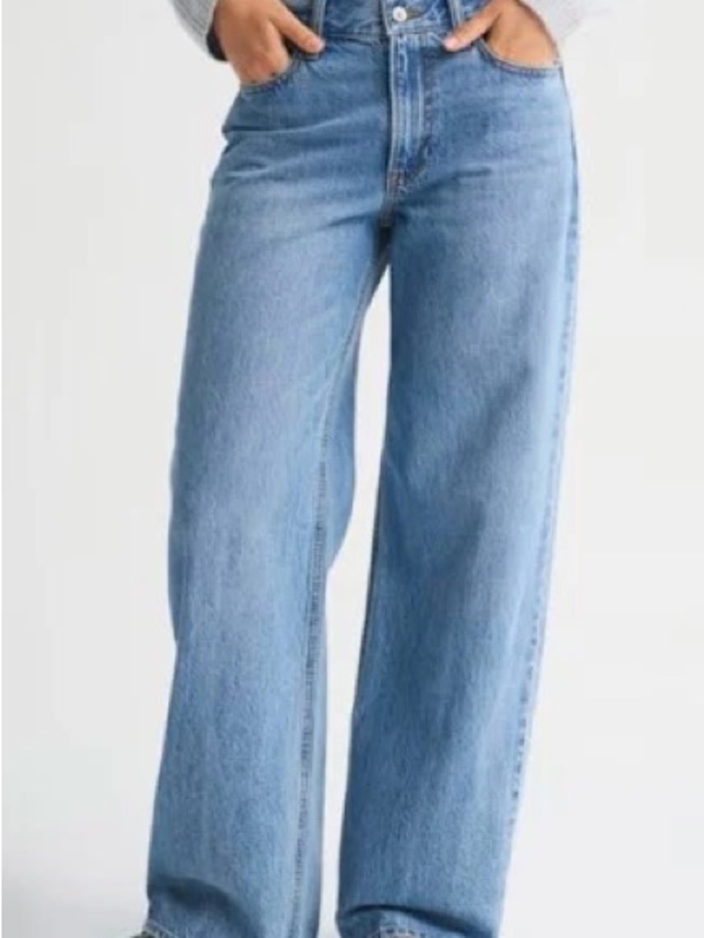 Abercrombie & Fitch Light Blue High-Rise Wide Leg Jeans